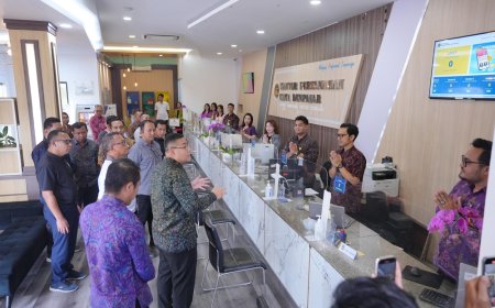 Tinjau Kantah Denpasar, Wamen ATR/Waka BPN Tekankan Pentingnya Budaya Melayani