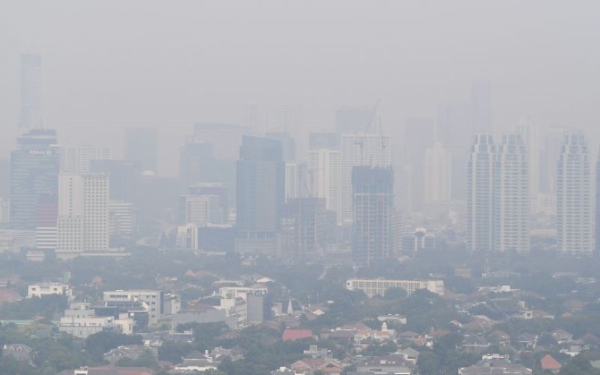 Kualitas Udara Jakarta Terburuk Kelima di Dunia pada Senin Pagi