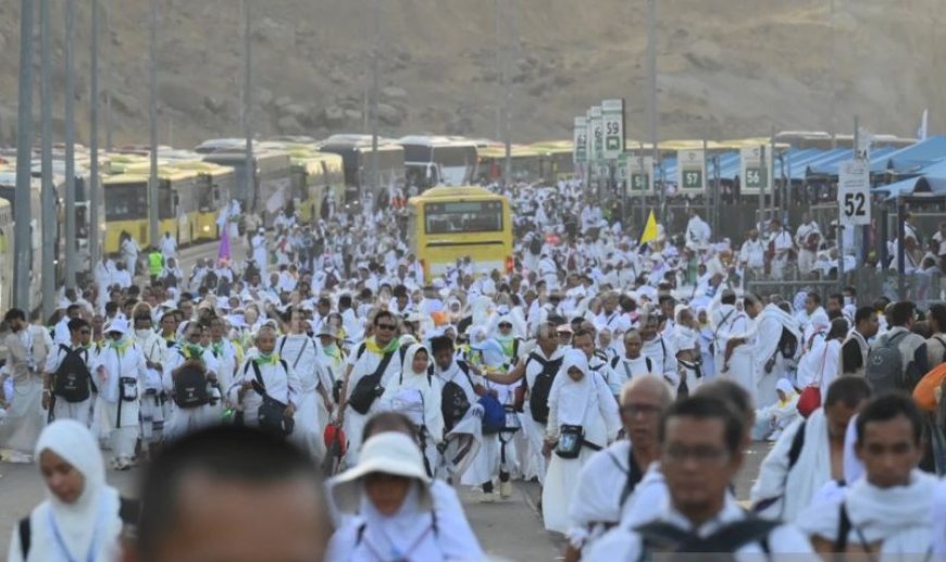 Menag Pastikan Seluruh Peserta Haji Telah Wukuf dan Berada di Mina