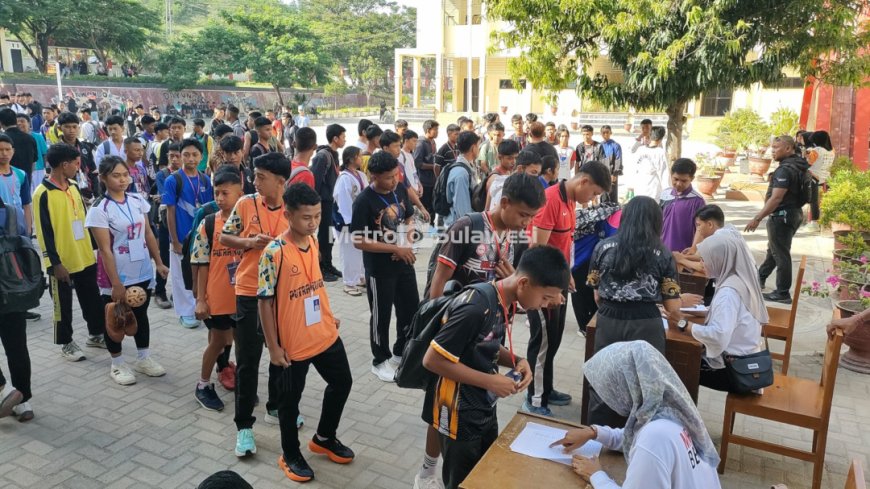 Ratusan Calon Siswa Ikuti  Seleksi di SMANOR Tadulako