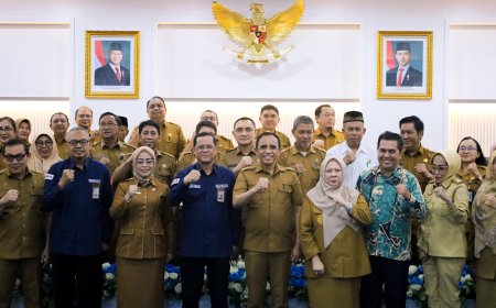 Di Depan KPK, Gubernur Sentil Jual Beli Jabatan