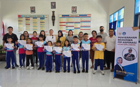 1.349 Siswa Terima Beasiswa  Aspirasi dari Nilam Sari Lawira