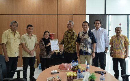 Sekda Terima Aset Kantor KEK Palu