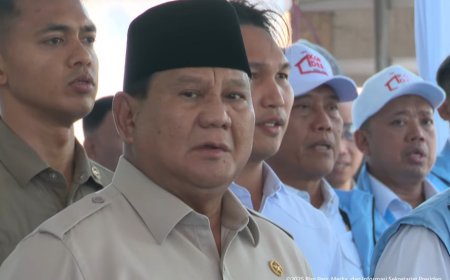 Menteri Nusron Dampingi Presiden Prabowo Resmikan 80.000 Koperasi Desa Merah Putih