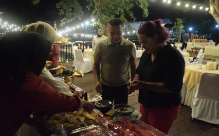 Maria Gonzales Diajak Makan Menu Khas Kaili