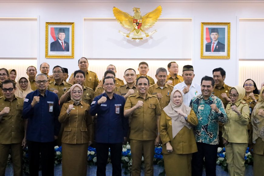 Di Depan KPK, Gubernur Sentil Jual Beli Jabatan