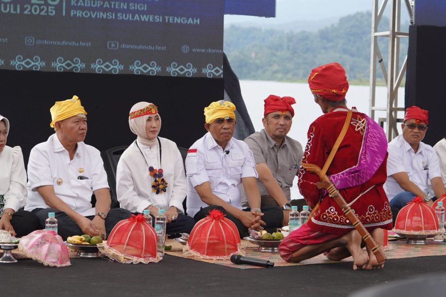 Gubernur Bangga terhadap Budaya  dan Keasrian Alam Lindu