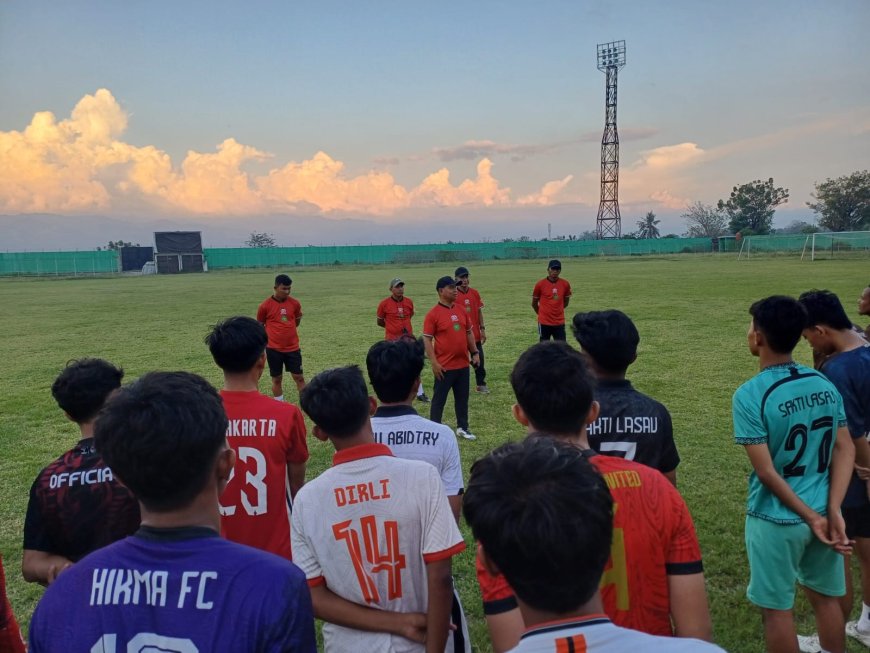 Delfi Adri Pimpin Hari Pertama Seleksi Persipal FC