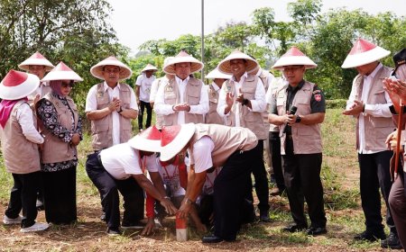 Di Momen Pencanangan GEMAPATAS 2025, Menteri Nusron: Semua Masyarakat Wajib Pasang Patok