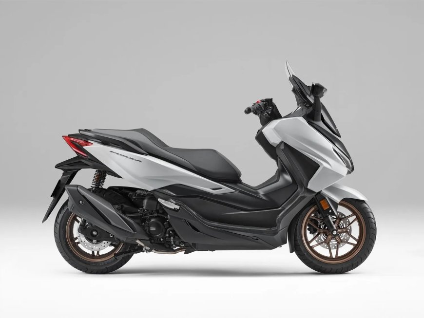 Honda Forza Perkuat Segmen Skutik Besar