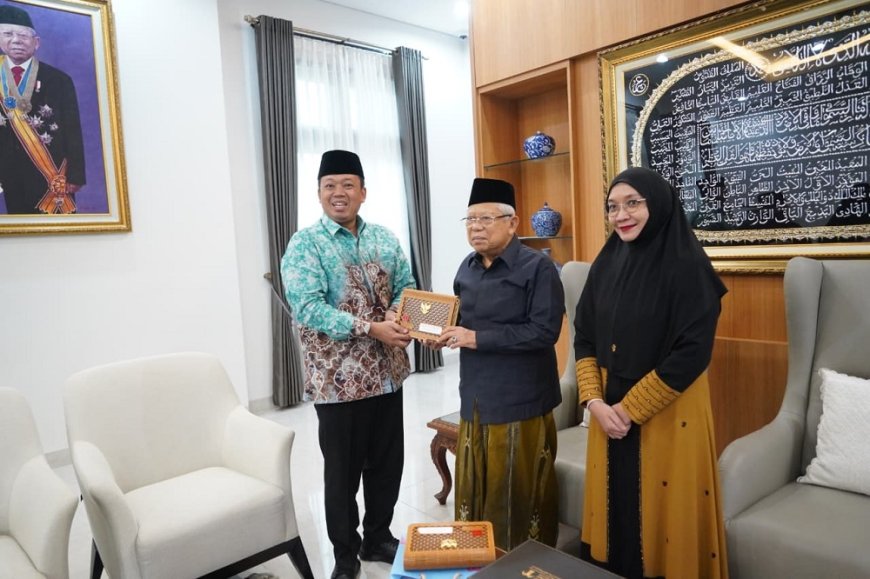 Wakili Pemerintah, Menteri Nusron Antar Undangan Upacara HUT 80 Kemerdekaan untuk Wapres ke-13 K.H. Ma'ruf Amin