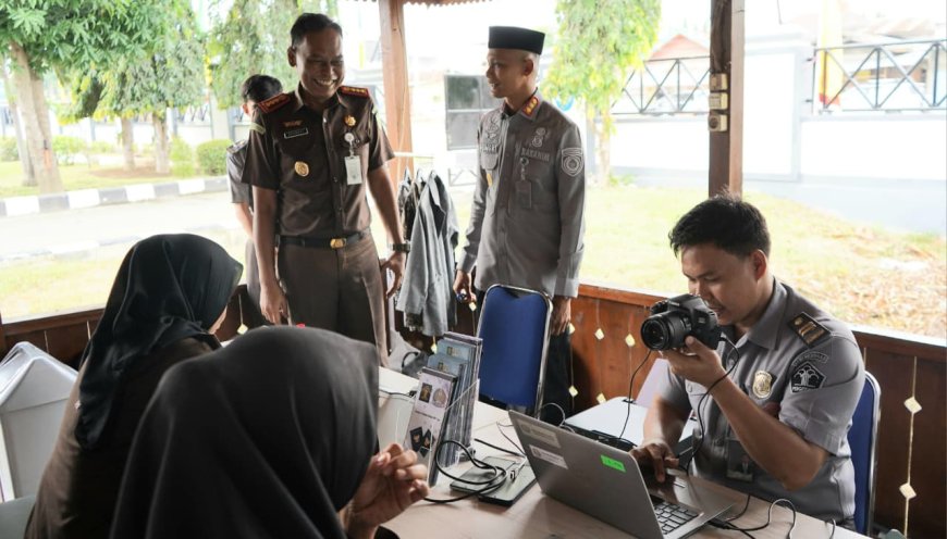 Layanan Paspor Merdeka Sasar Pegawai Kejari Palu