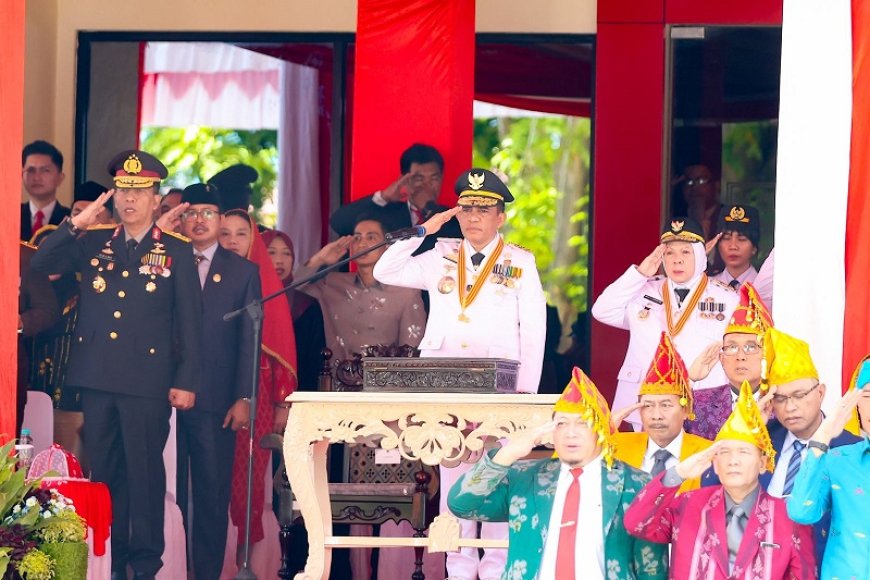 Pimpin Upacara HUT Ke-80 Kemerdekaan, Gubernur Anwar: Sulteng Akan Terus Bergerak Maju