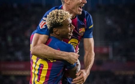 Gusur Real Madrid, Barcelona Puncaki Klasemen LaLiga