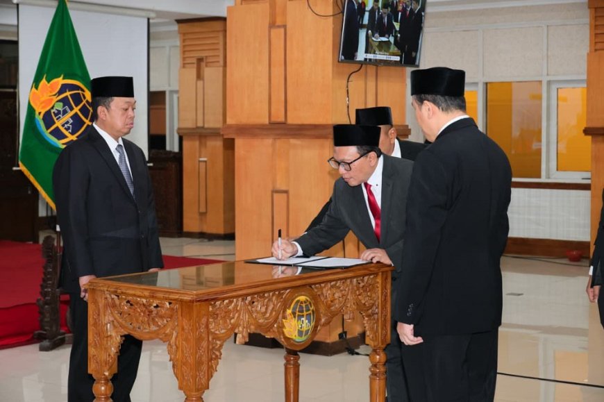 Lantik Pejabat Struktural, Menteri Nusron: Layani Masyarakat dengan Hati, Bukan Transaksi