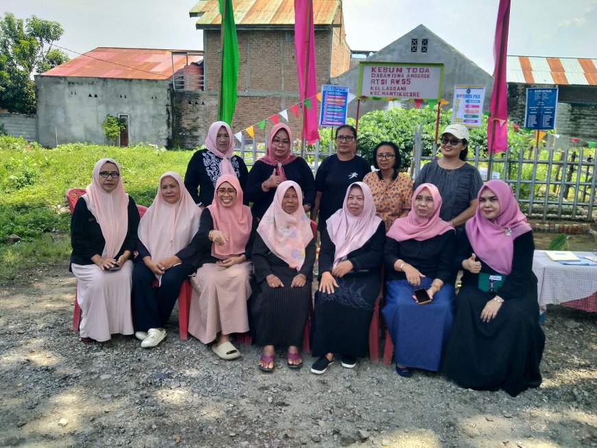 Warga RT 001 RW 005 Lasoani Optimistis Juara Kebun TOGA