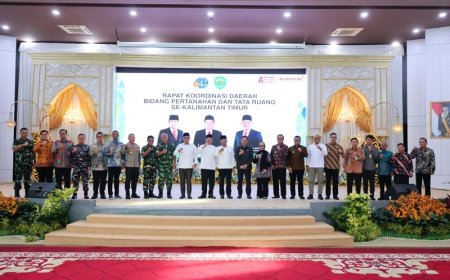 Rapatkan Barisan Kepala Daerah Se-Kaltim, Menteri Nusron: Solusi Penyelesaian Masalah Pertanahan Harus Berbasis Kemanusiaan