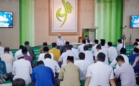 Lewat Pengajian Bulanan, Menteri Nusron Ajak Jajaran Meraih Berkah dan Menambah Ilmu Agama