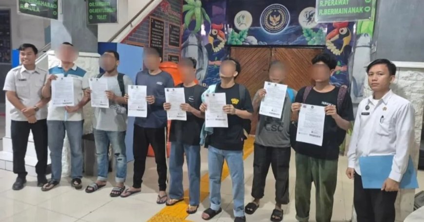 Berhasil Ikut Pembinaan, Tujuh Napi Dibebaskan