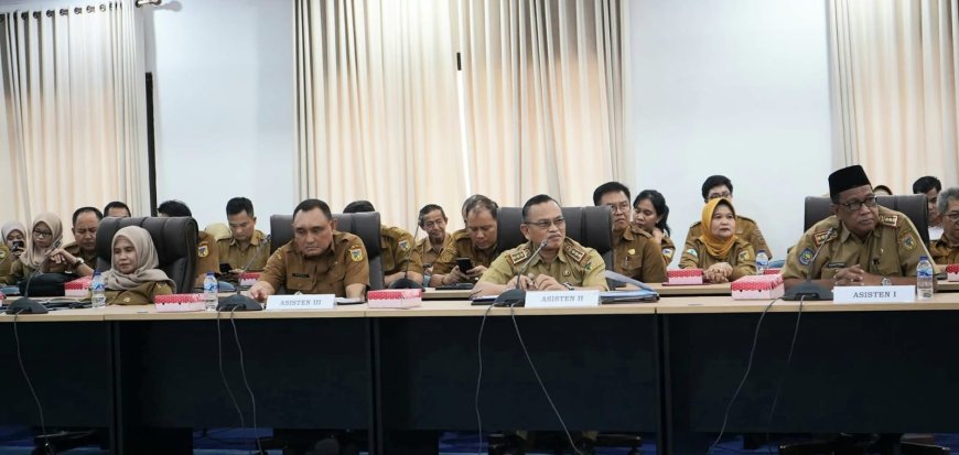 Gubernur Anwar Minta Benahi Manajemen Kepegawaian
