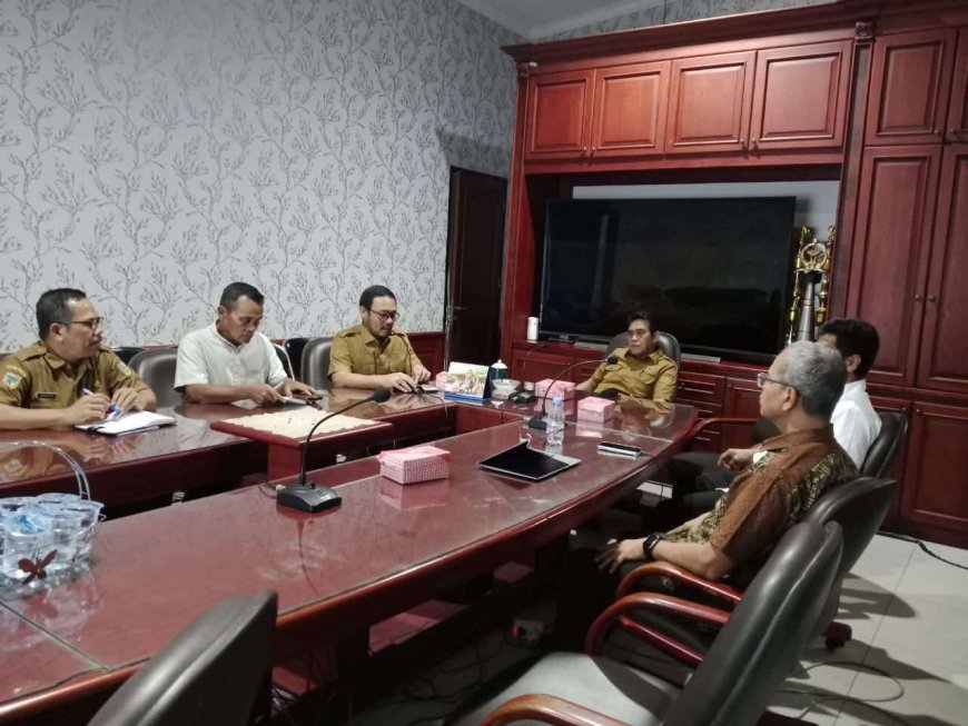 Pemkab Parimo Kembangkan PJU Ramah Lingkungan