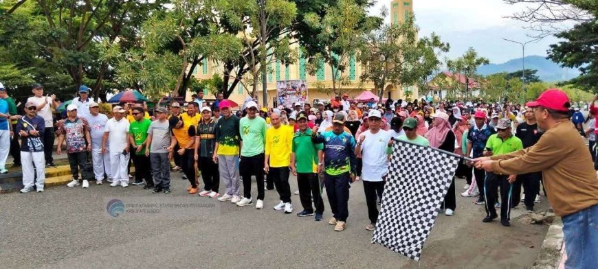 Sambut HUT ke-26 Kabupaten Buol, Ribuan Warga  Ikuti Jalan Santai