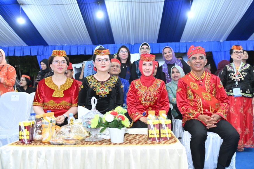 Pemprov Komitmen Kembangkan Danau Poso sebagai Destinasi Wisata Unggulan