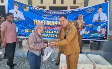 Dinas KP Donggala Salurkan  1,2 Ton Ikan ke Keluarga Resiko Stunting di Desa Bale