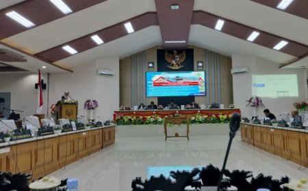 Miris Rapat Paripurna Sepi Anggota DPRD Poso