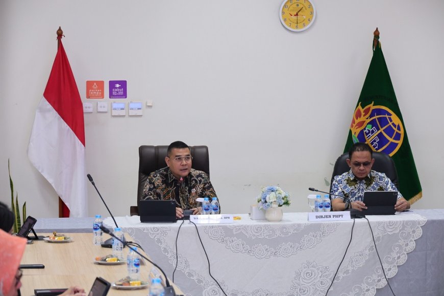 Pimpin Monev Penyelesaian Layanan Pertanahan, Wamen Ossy: Selesaikan Berkas Pertanahan Masyarakat