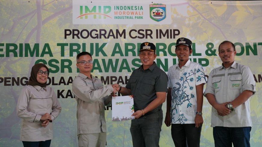Dukung Bupati Atasi Sampah, IMIP Bantu Truk dan Kontainer