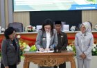 Bupati-DPRD Poso Teken Persetujuan Bersama Perubahan Perda Pajak