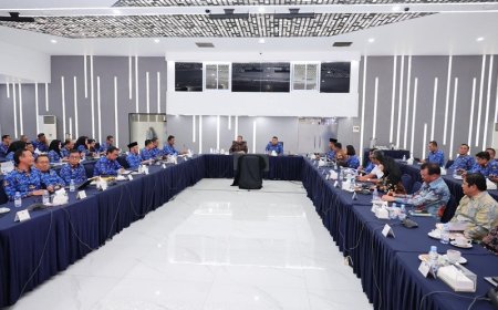 Kebut Penyelesaian Berkas Layanan Pertanahan Akhir Tahun, Menteri Nusron Instruksikan Jajaran Masuk di Akhir Pekan