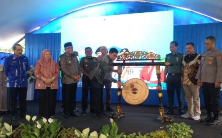 Orang Tua Siswa Sekolah Rakyat Terintegrasi Dapat Bantuan Sembako