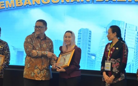 Pemkot Palu Raih Terbaik III PPD 2025