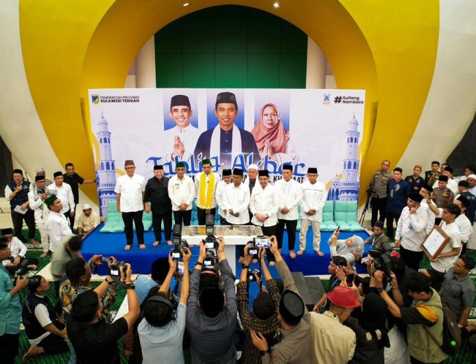 Tiga Gubernur Resmikan Masjid Raya Baitul Khairaat