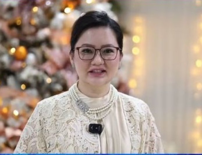 Bupati Verna Sampaikan Selamat Natal 2025, Berikut Pesannya Untuk Seluruh Umat Kristiani di Poso