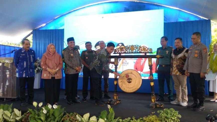 Orang Tua Siswa Sekolah Rakyat Terintegrasi Dapat Bantuan Sembako