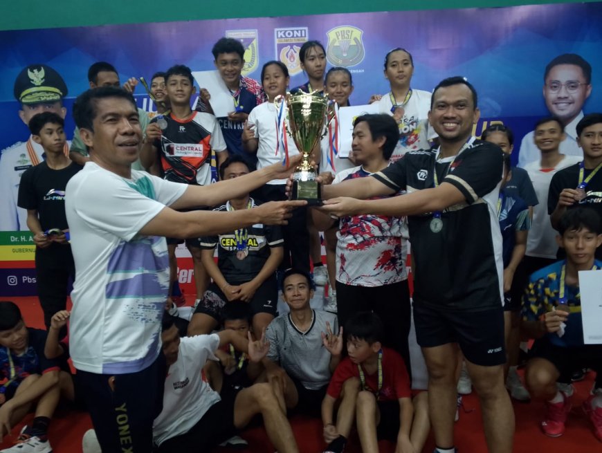 PBSI Kota Palu Raih Juara Umum Kejurprov Bulutangkis Piala Gubernur Sulteng 2025