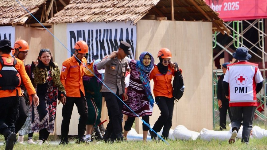 Polda Sulteng Simulasi  Penanganan Bencana Alam