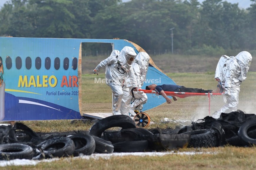 Bandara Mutiara SIS Al-Jufri Palu Gelar Latihan Penanggulangan Darurat Penerbangan