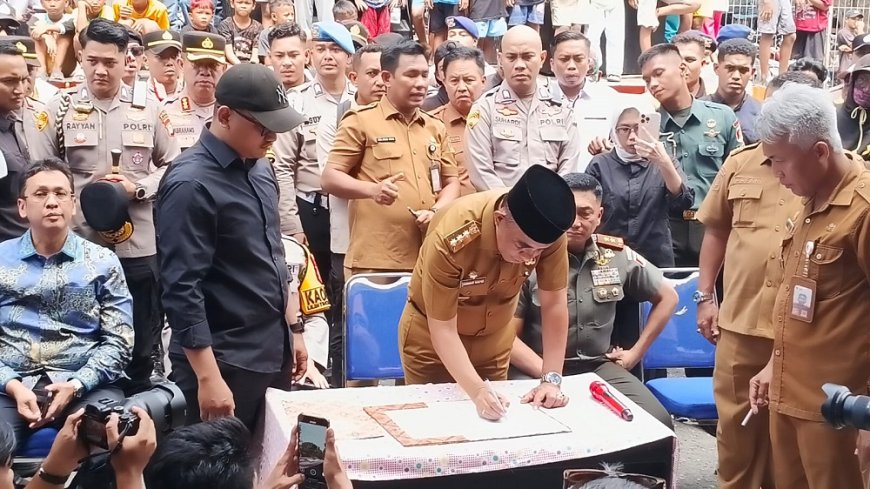 “Jangan Terprovokasi dan Diadu-Domba,” Anwar Hafid Siap Perjuangkan Aspirasi Masyarakat Pantoloan