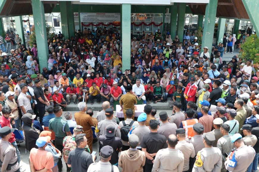 Gubernur Tawarkan Dua Solusi ke Warga Pantoloan