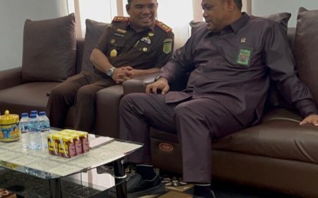 Kajari Silaturahmi ke Kantor PN Poso