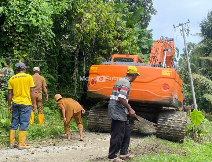 Pemprov Sulteng Kerahkan Alat Berat dan Siapkan Posko
