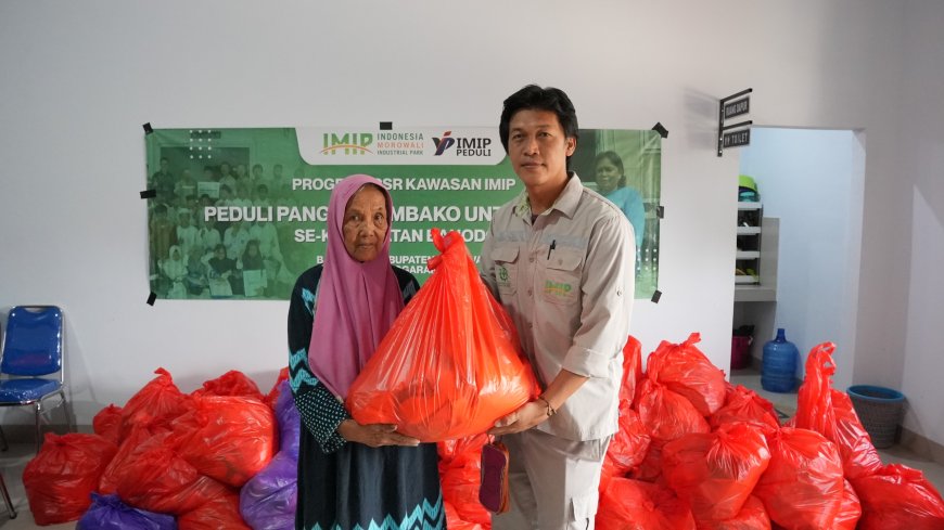 IMIP Berbagi Sembako untuk Dhuafa dan Lansia di 12 Desa