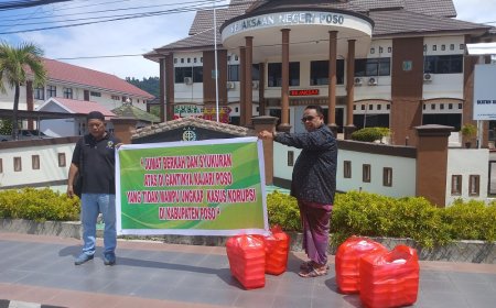 LSM Gelar Syukuran Atas Mutasi Kajari