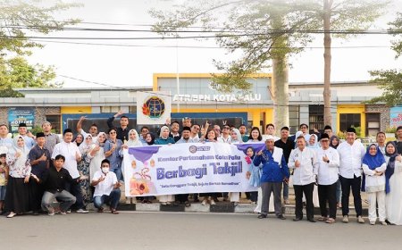 Kantah Palu Aksi Sosial Berbagi Takjil Gratis ke Masyarakat