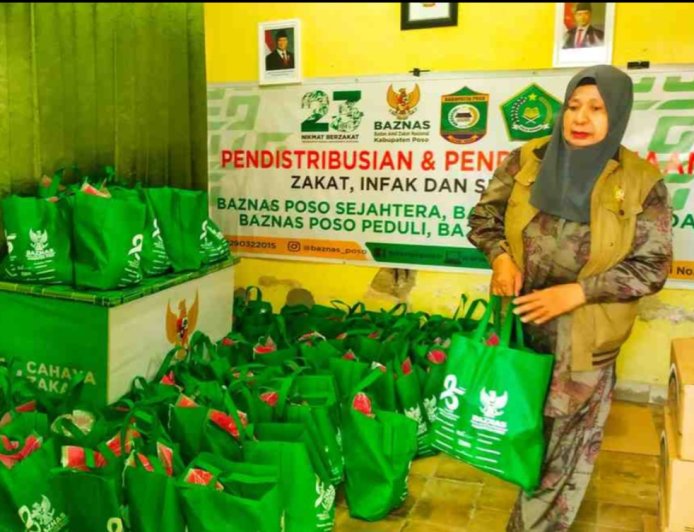 Baznas Poso Salurkan Ratusan Paket Sembako