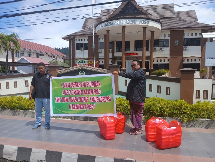 LSM Gelar Syukuran Atas Mutasi Kajari